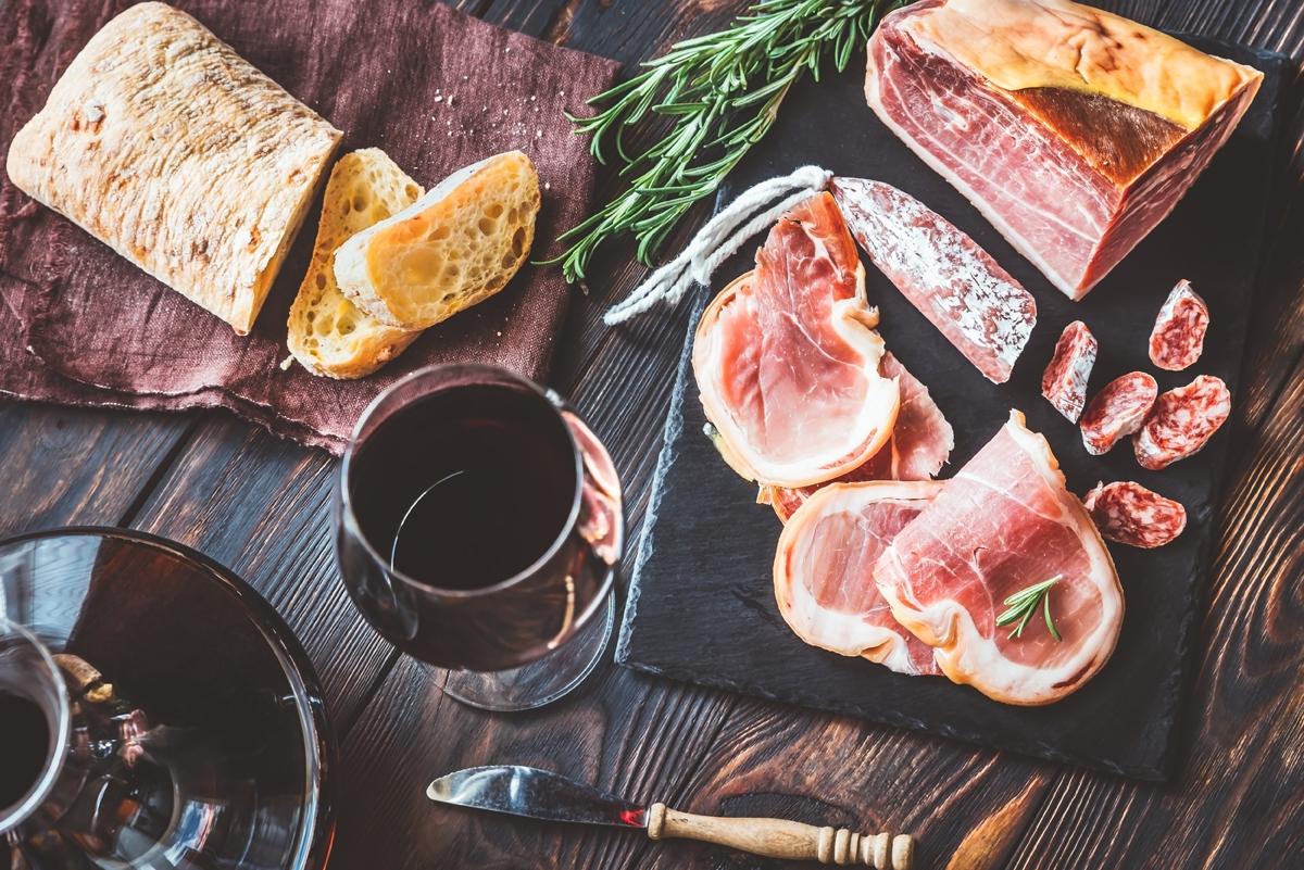 What Wine Goes With Ham? Pairing Guide