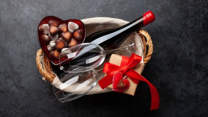 What Wine Goes With Chocolate? Pairing Guide